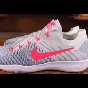 Nike Free TR Flynit 2 White/Pink/Grey